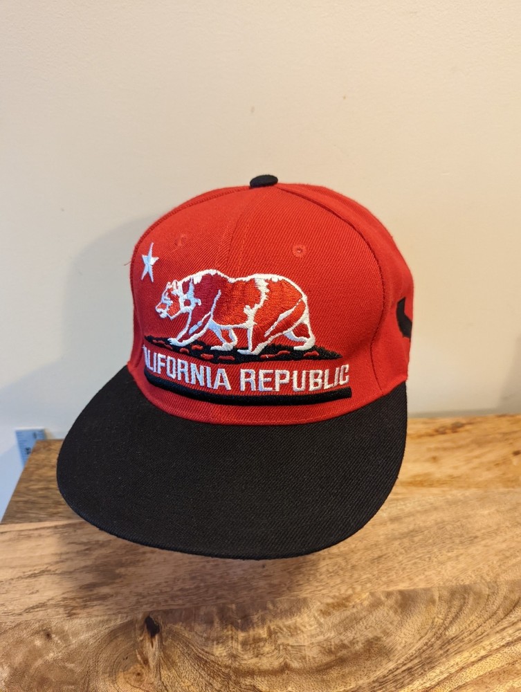 CALIFORNIA REPUBLIC Passion-I Men's Snapback Hat Red & Black
